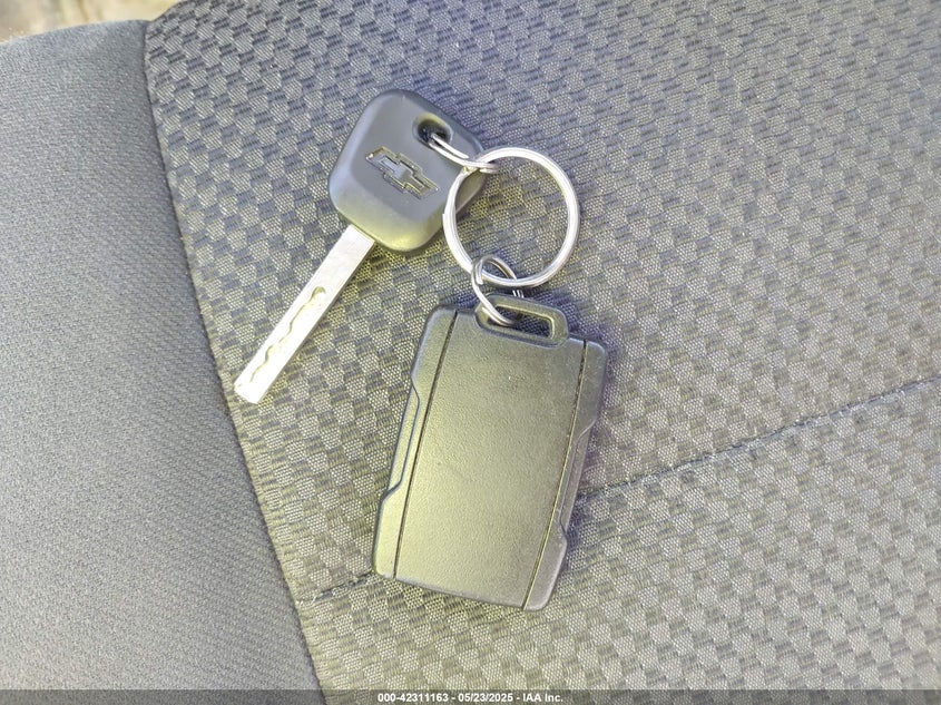 2017 CHEVROLET SILVERADO 1500 2LT - 3GCUKREC2HG255033