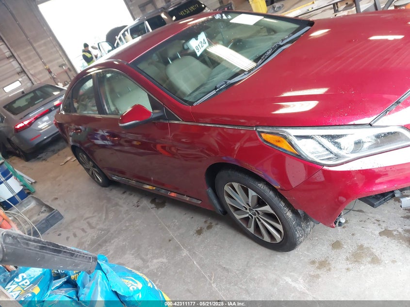 2015 HYUNDAI SONATA VIN: 5NPE34AFXFH226615