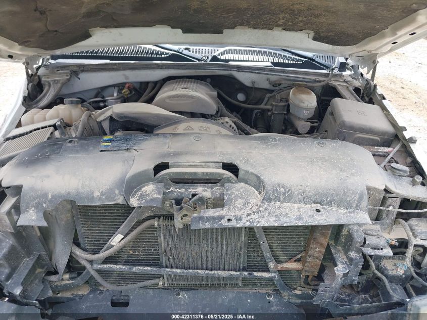 2004 Chevrolet Silverado 1500 Work Truck VIN: 2GCEC19V041313688 Lot: 42311376