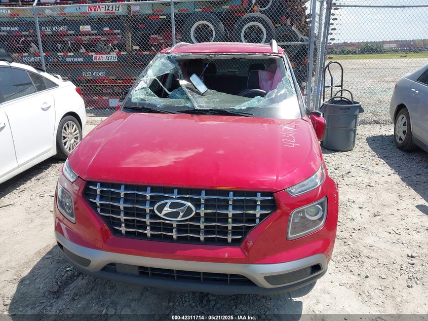 2022 HYUNDAI VENUE VIN: KMHRC8A30NU186656