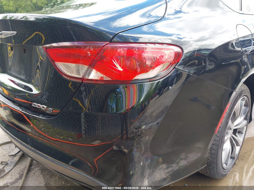 2015 CHRYSLER 200 S - 1C3CCCBB0FN578460