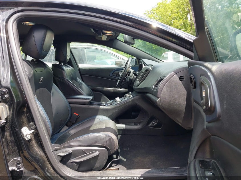 2015 CHRYSLER 200 S - 1C3CCCBB0FN578460