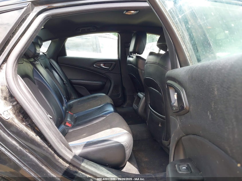 2015 CHRYSLER 200 S - 1C3CCCBB0FN578460