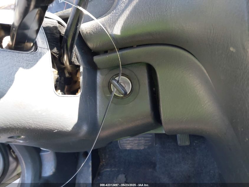 2001 Honda Cr-V Ex VIN: JHLRD18621CO43493 Lot: 42312497