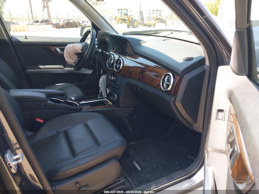 2015 MERCEDES-BENZ GLK VIN: WDCGG5HB0FG426360