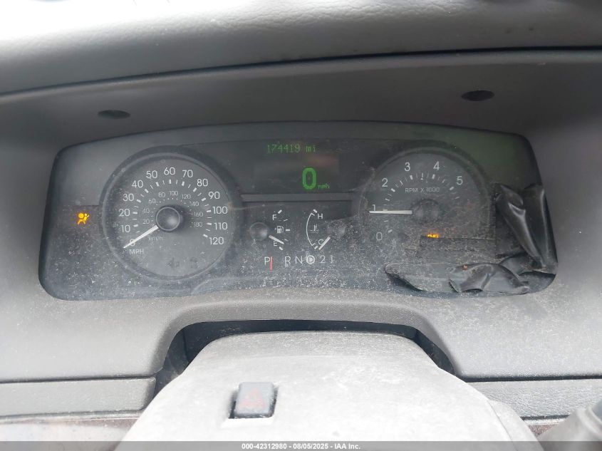 2010 Mercury Grand Marquis Ls (Fleet Only) VIN: 2MEBM7FV4AX630727 Lot: 42312980