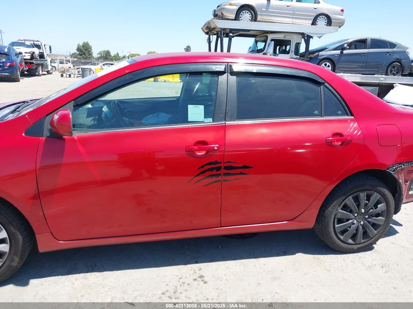 2013 TOYOTA COROLLA LE - 5YFBU4EE6DP168889