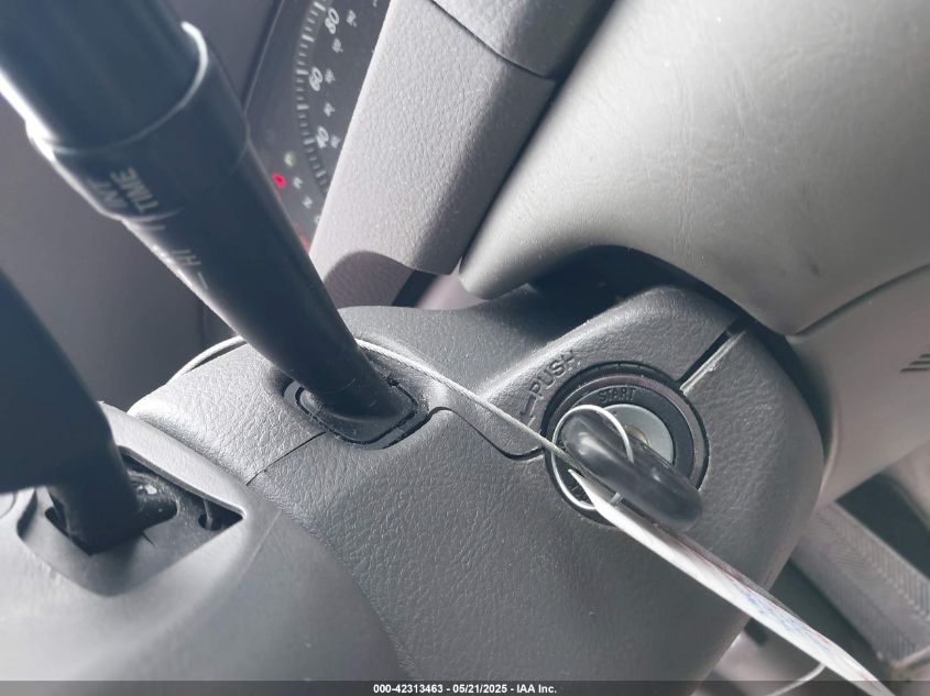 2004 Toyota Camry Xle VIN: 4T1BE30K14U932800 Lot: 42313463