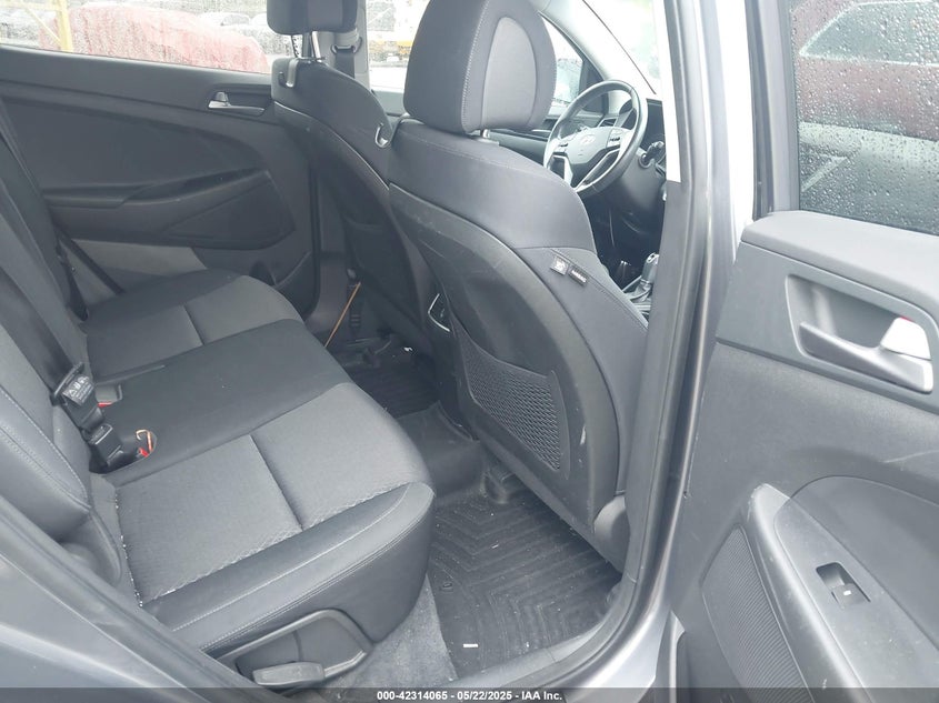 2017 HYUNDAI TUCSON VIN: KM8J3CA22HU267170