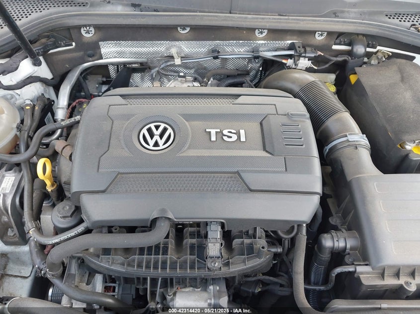 2016 VOLKSWAGEN GOLF GTI SE W/PERFORMANCE PACKAGE 4-DOOR - 3VW547AUXGM045617