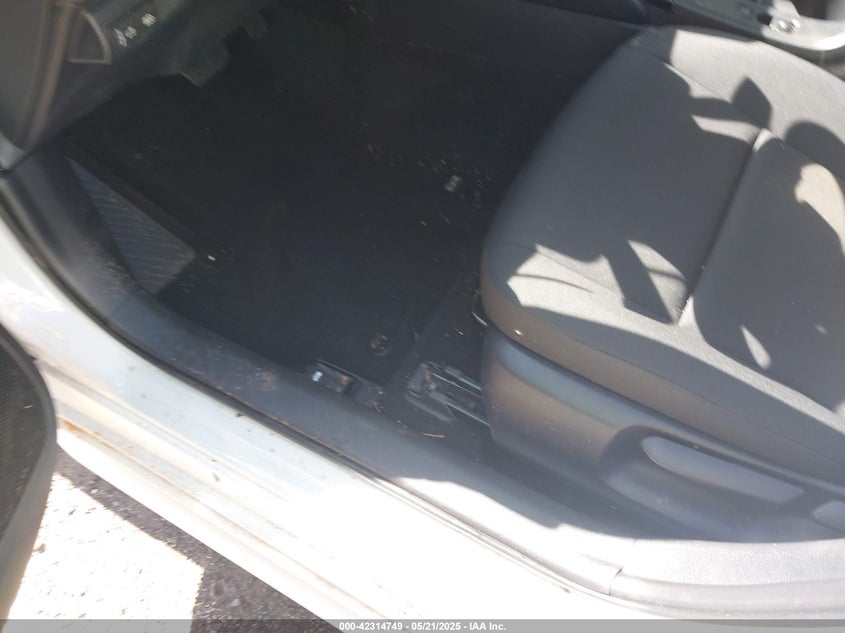 2024 TOYOTA COROLLA HYBRID LE - JTDBCMFE9RJ036447