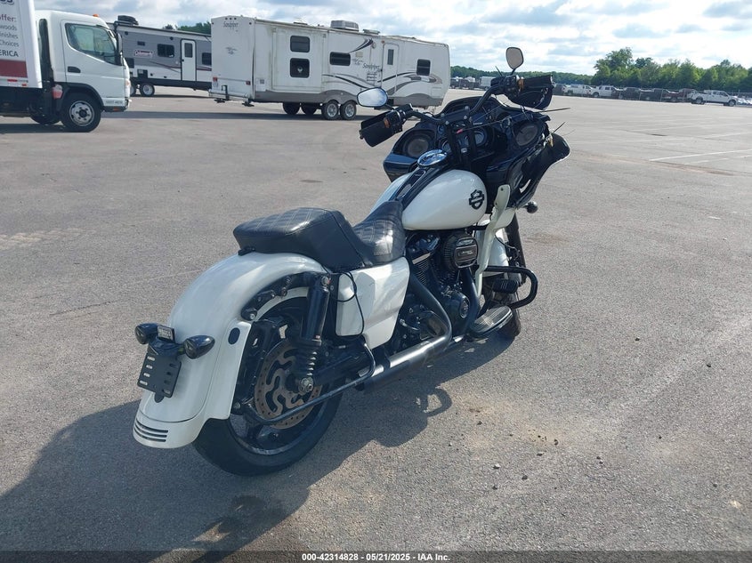 2018 HARLEY-DAVIDSON FLTRXS ROAD GLIDE SPECIAL - 1HD1KTC16JB600272