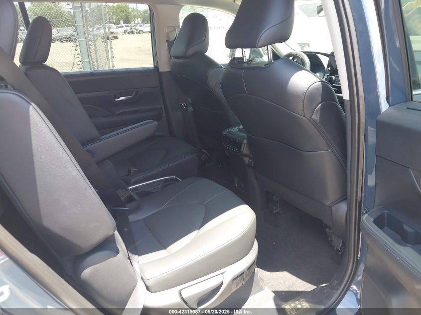 2025 Toyota Highlander - 5TDAAAB56SS084261