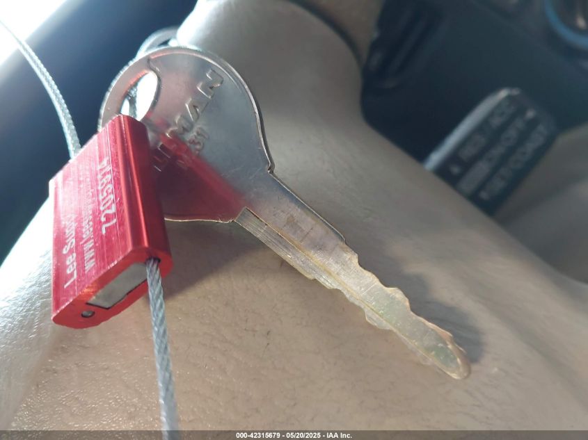 2003 Mazda Mpv Es/Lx/Lx-Sv VIN: JM3LW28A330357186 Lot: 43454028