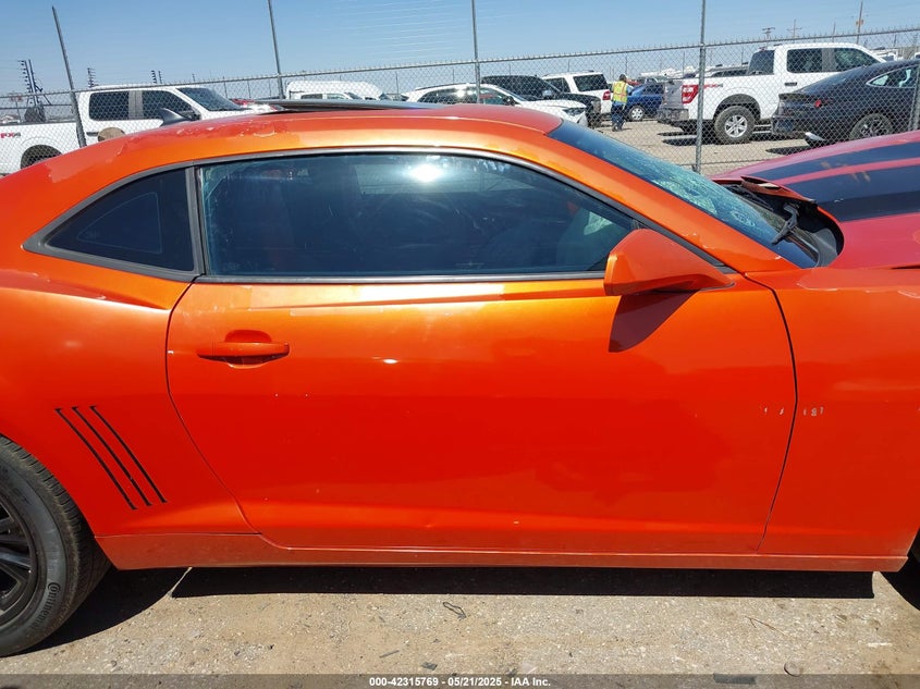 2011 CHEVROLET CAMARO VIN: 2G1FK1EJ8B9187047