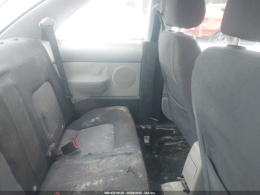 2004 Volkswagen New Beetle Gls 1.8T VIN: 3VWCD21C84M402662 Lot: 42316125