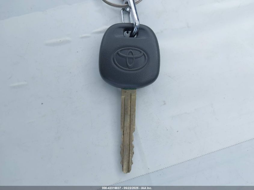 2005 Toyota Matrix Xr VIN: 2T1KR32E25C398141 Lot: 42316837