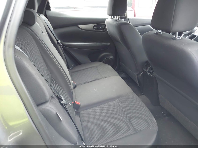 2021 NISSAN ROGUE SPORT VIN: JN1BJ1AV5MW566683