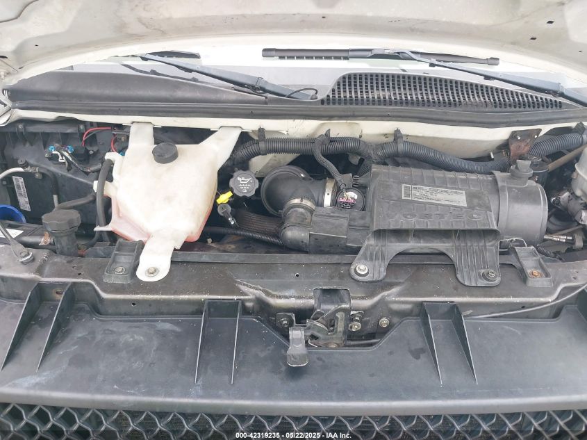 2009 Chevrolet Express Cutaway Work Van VIN: 1GBJG31K491172450 Lot: 42351819