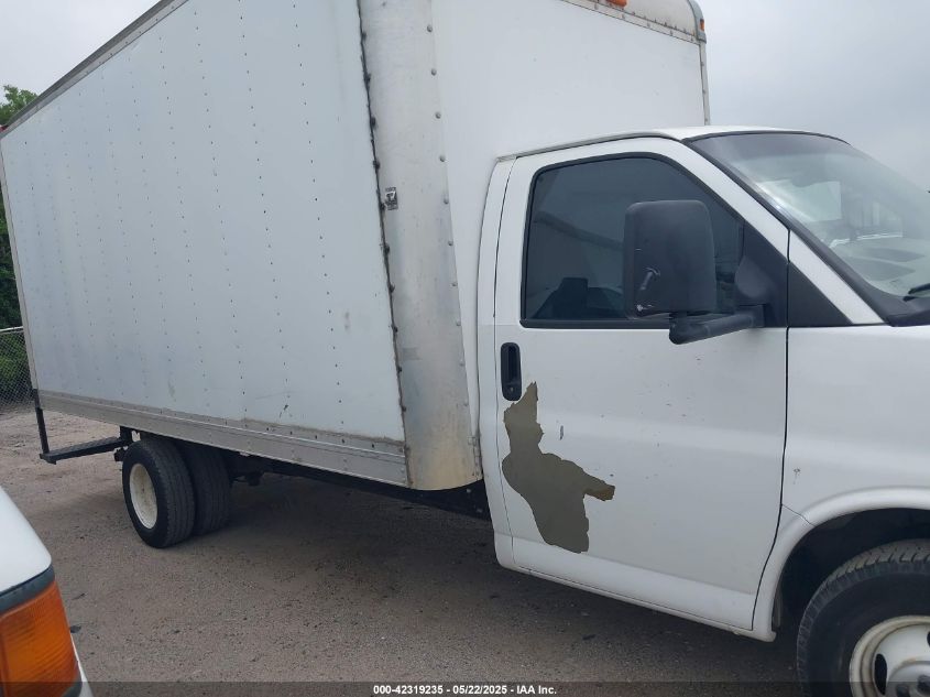 2009 Chevrolet Express Cutaway Work Van VIN: 1GBJG31K491172450 Lot: 42351819