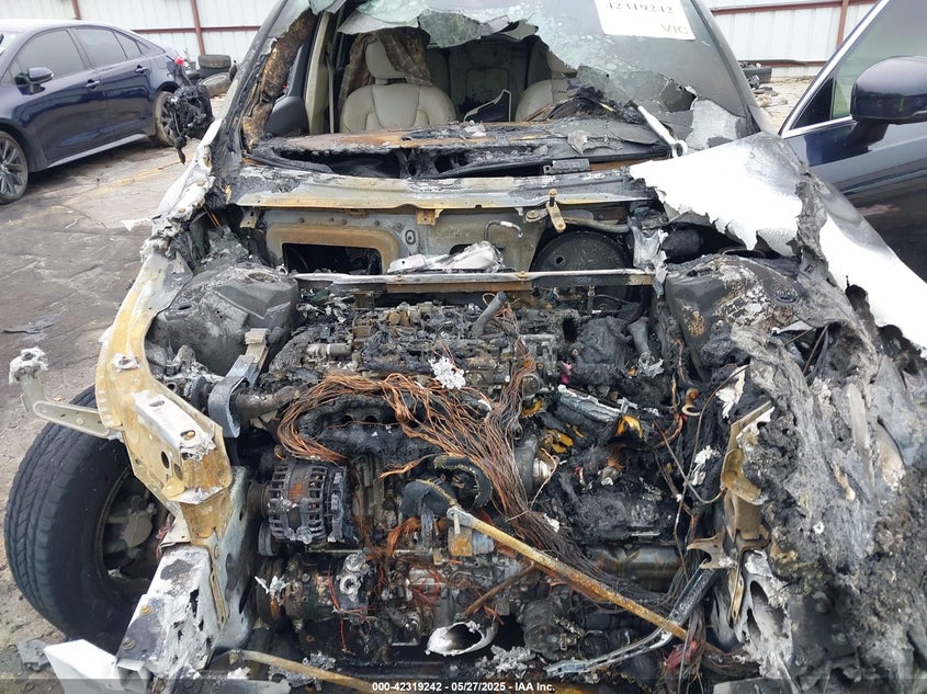 2016 VOLVO XC90 T6 MOMENTUM - YV4A22PK1G1026951