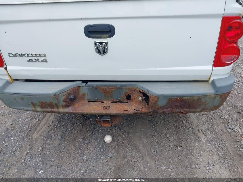 2007 Dodge Dakota St VIN: 1D7HW22K07S20496 Lot: 42319252