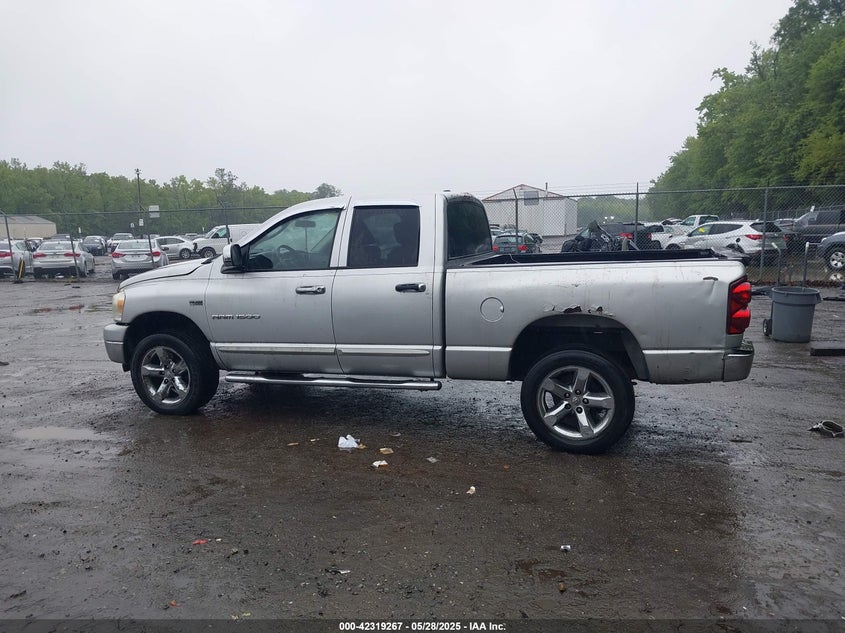 2007 Dodge Ram 1500 Slt/Trx4 Off Road/Sport VIN: 1D7HU18247S134369 Lot: 42319267