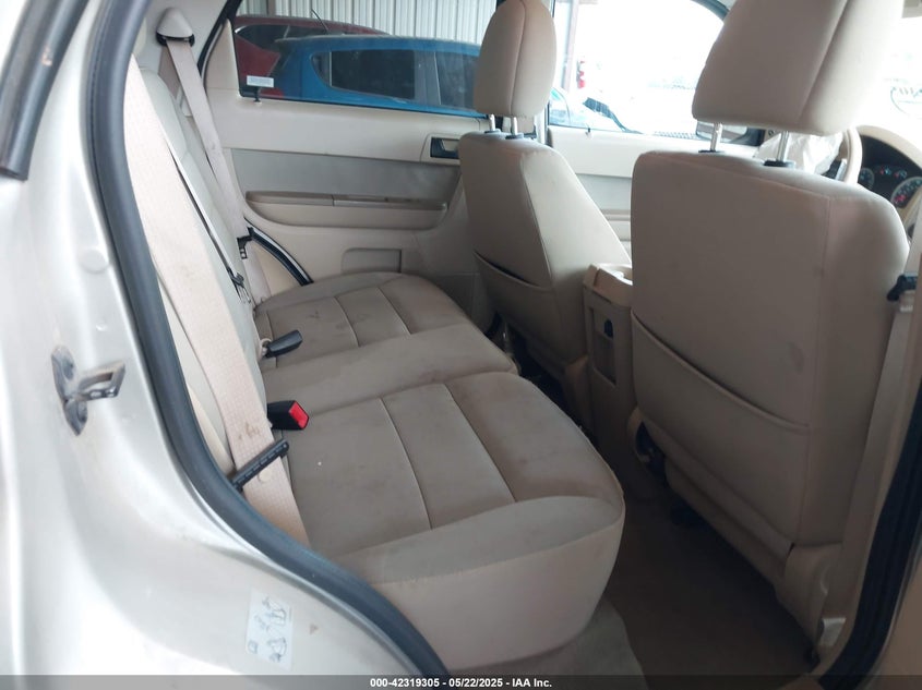 2011 FORD ESCAPE VIN: 1FMCU0D76BKB37195