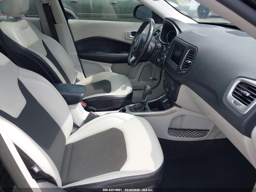 2019 JEEP COMPASS SUN AND WHEEL FWD - 3C4NJCBB7KT832430