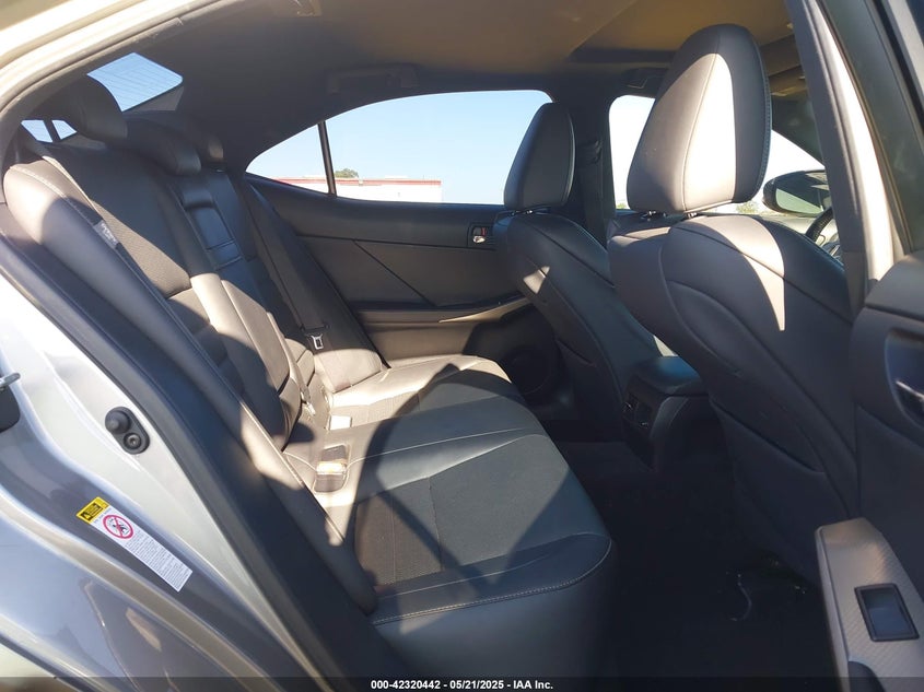 2016 LEXUS IS 200T VIN: JTHBA1D20G5033115