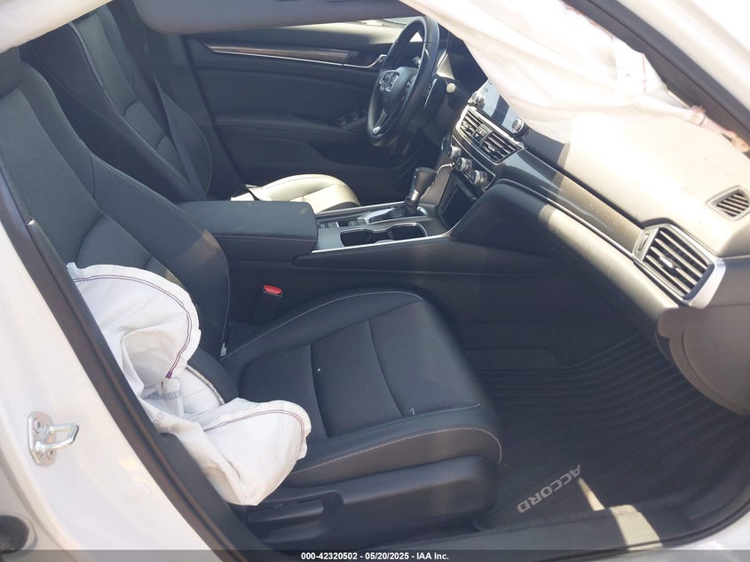 2022 HONDA ACCORD VIN: 1HGCV1F36NA095141