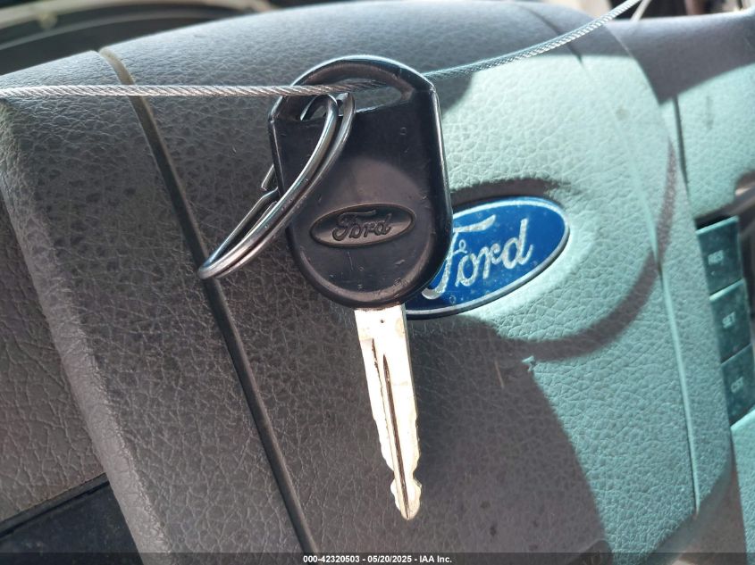 2004 Ford F-150 Stx/Xl/Xlt VIN: 1FTRX12W54NC30958 Lot: 42320503