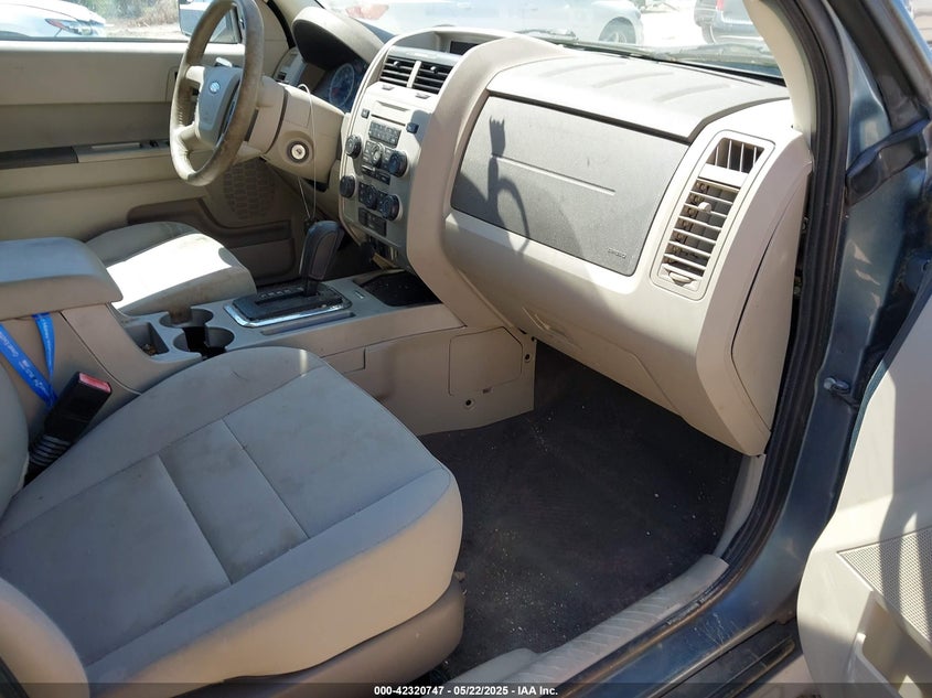 2011 FORD ESCAPE VIN: 1FMCU0D73BKC28084
