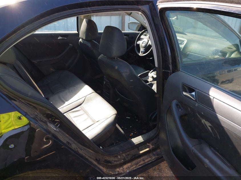2011 VOLKSWAGEN JETTA VIN: 3VWDX7AJXBM314944