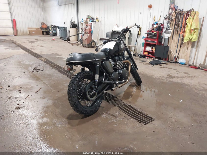 2015 TRIUMPH MOTORCYCLE BONNEVILLE T100 SMT910K11FT703433