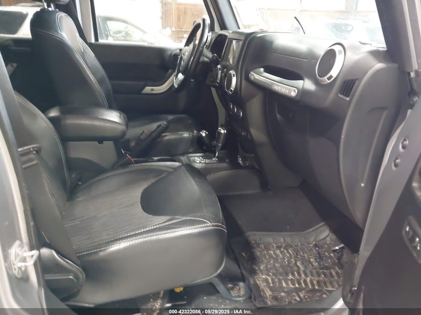 2015 JEEP WRANGLER UNLIMITED FREEDOM EDITION - 1C4BJWDG6FL560841