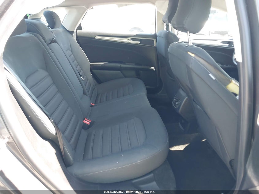 2019 FORD FUSION VIN: 3FA6P0HDXKR200406