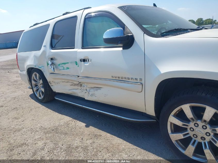 2008 Chevrolet Suburban 1500 Ltz VIN: 1GNFC16088R230155 Lot: 42322751
