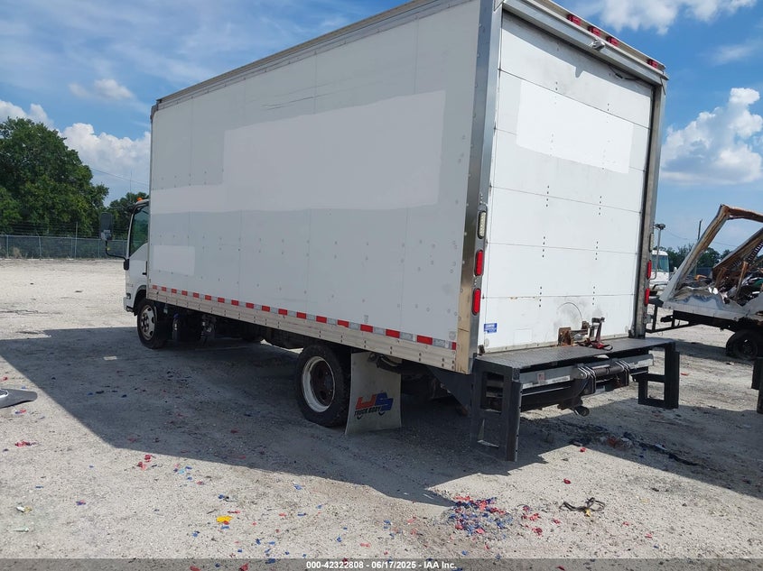 2016 Isuzu Dsl Reg At white van diesel JALE5W168G7301192 photo #4