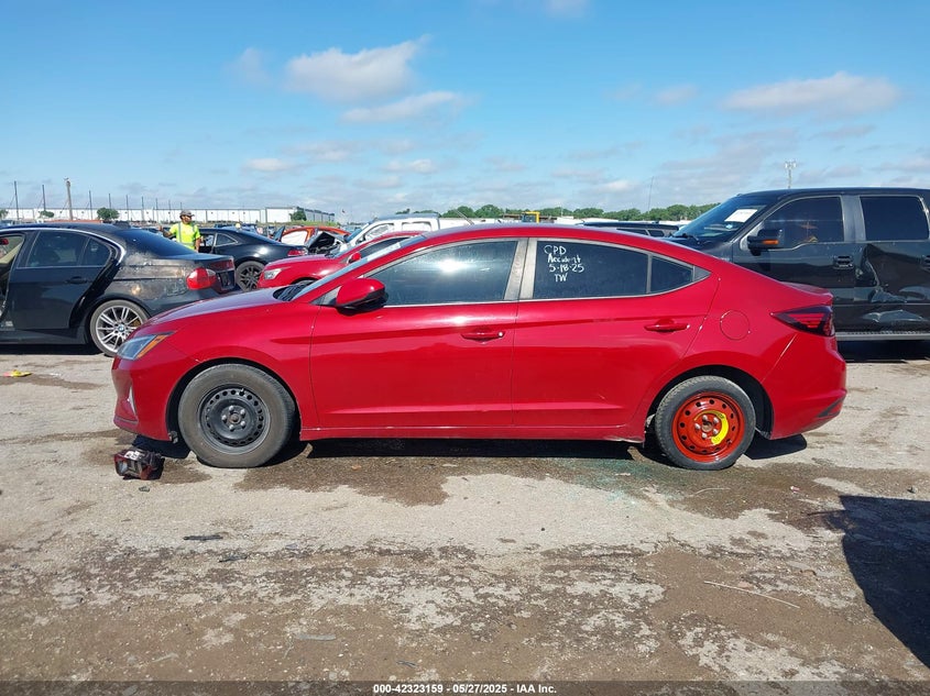 2020 HYUNDAI ELANTRA SE KMHD74LF3LU989117
