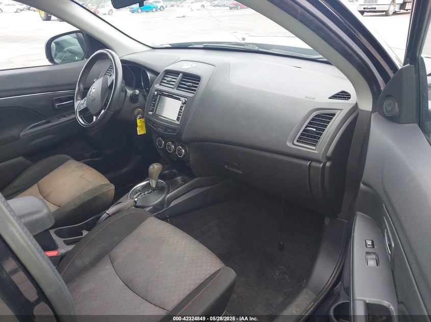 2017 MITSUBISHI OUTLANDER SPORT 2.0 ES - JA4AP3AU5HZ049618