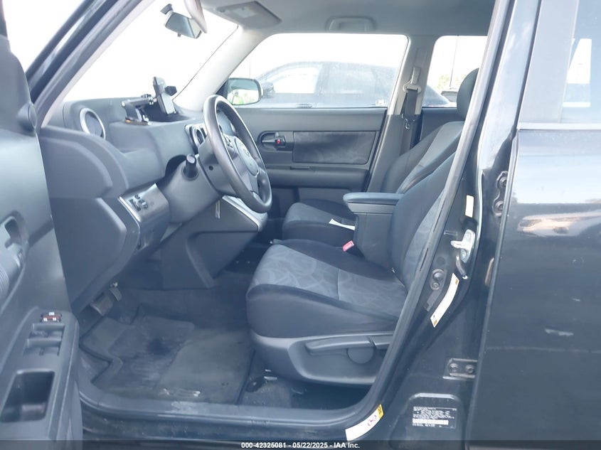 2011 SCION XB VIN: JTLZE4FEXB1119971