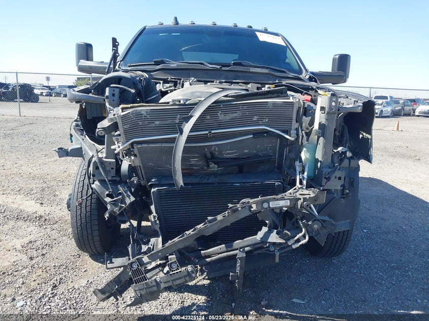 2022 Ram 3500 Big Horn 4X4 8' Box VIN: 3C63RRHLXNG216048 Lot: 42325124