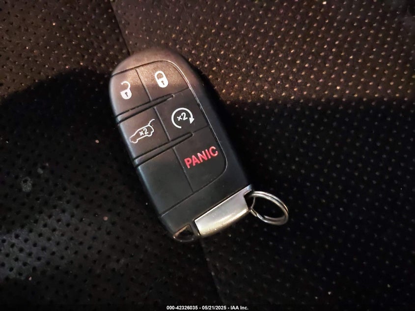 2017 JEEP GRAND CHEROKEE VIN: 1C4RJFAG3HC841307