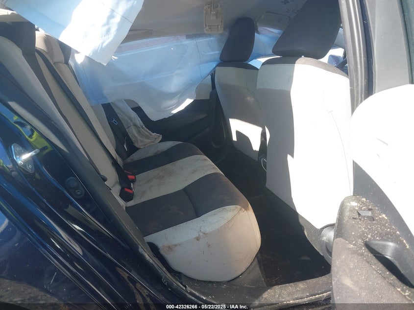 2025 TOYOTA COROLLA LE - 5YFB4MDE6SP299156