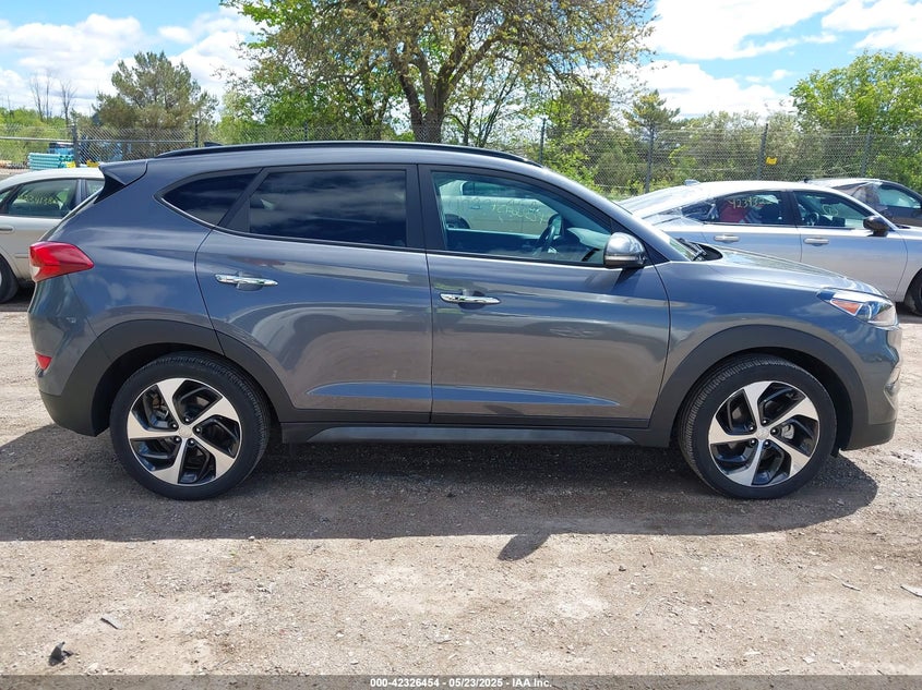 2016 HYUNDAI TUCSON LIMITED/SPORT AND ECO/SE - KM8J3CA26GU033662