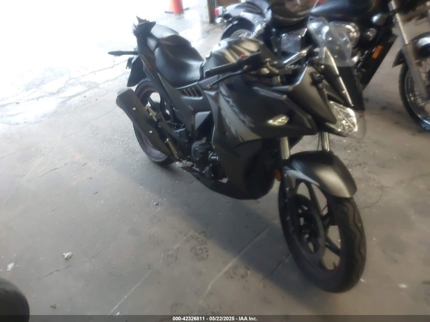 2022 OTHER OTHER  (VIN: LXAPRVP79NX000286)