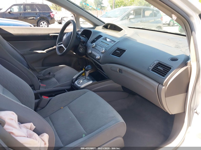 2010 HONDA CIVIC VIN: 19XFA1F58AE078857