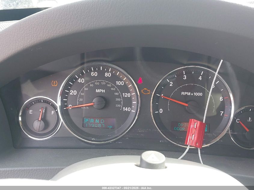 2007 Jeep Grand Cherokee Laredo VIN: 1J8HR48P07C697334 Lot: 42327347