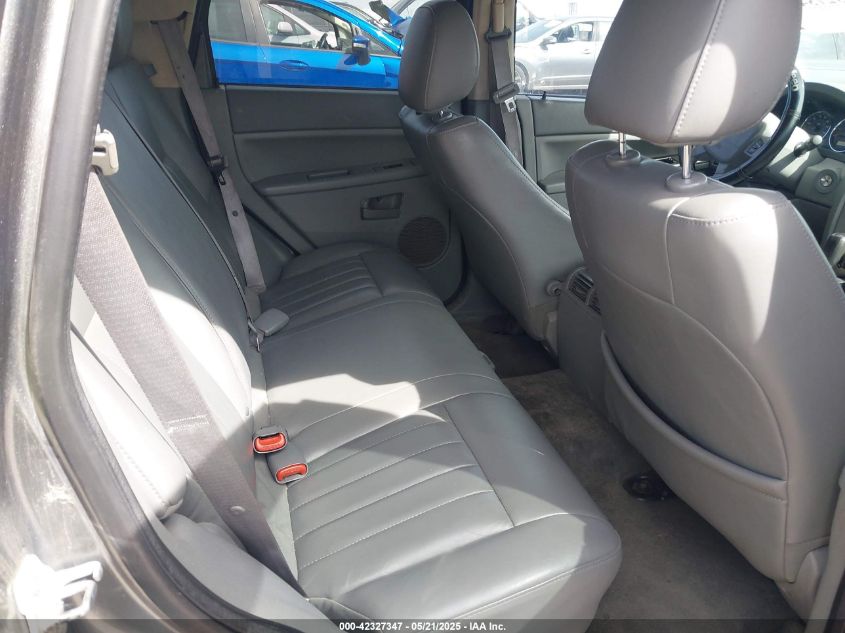 2007 Jeep Grand Cherokee Laredo VIN: 1J8HR48P07C697334 Lot: 42327347